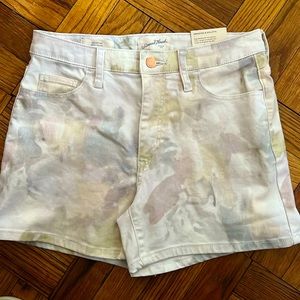 NWT universal threads high rise midi shorts size: 4